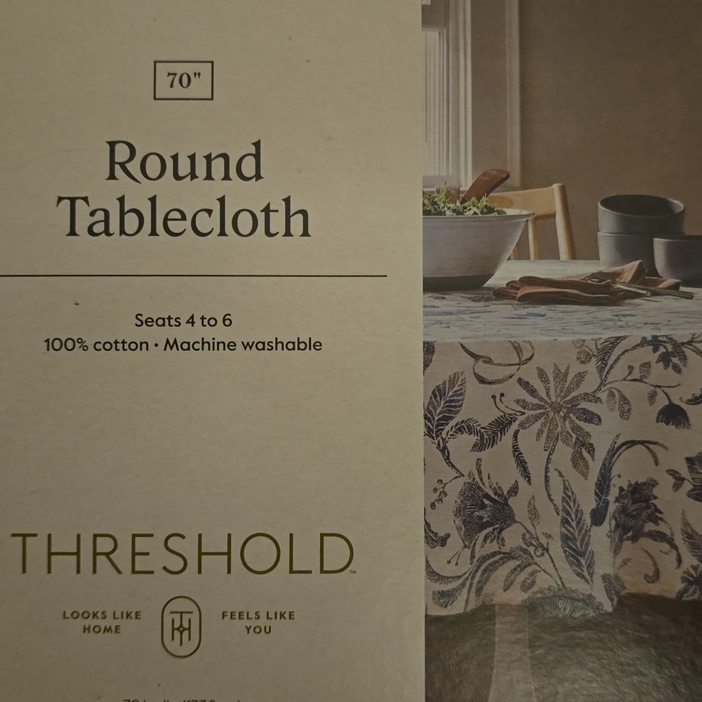 NWT- Threshold Blue and Cream Floral RoundTablecloth - Picture 2 of 4
